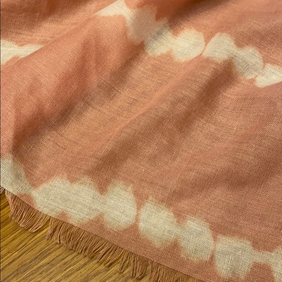 Light weight Scarf - Picture 3 of 4